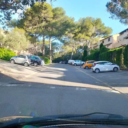 Pool,beach,garden,parking Free,4 Travelers Apartment